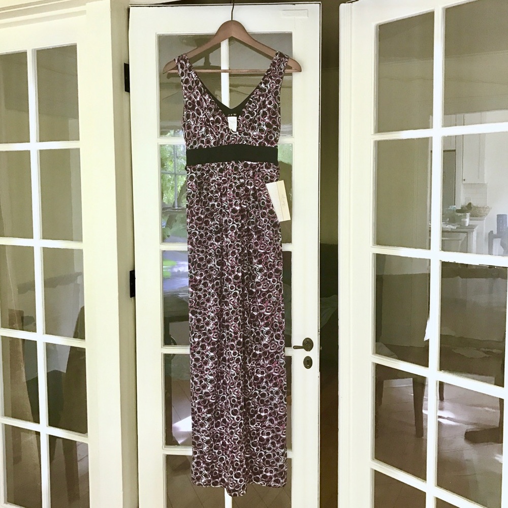 Sleeveless V-neck Maxi dress pockets and tieback